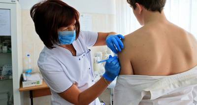 Экс-глава Минздрава: вакцинацию надо сделать обязательной, чтобы снять маски - lv.sputniknews.ru - Рига - Латвия - Riga