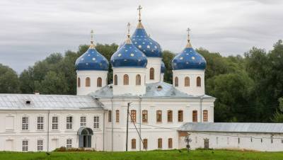 В Новгородской области закрыли на карантин два монастыря - dp.ru - Новгородская обл.
