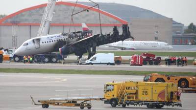 В «Ростехе» назвали причину катастрофы SSJ-100 в Шереметьево - iz.ru