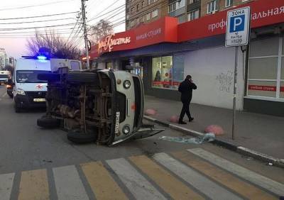 В ДТП возле «Атрона» пострадал водитель «скорой» - ya62.ru - Рязанская обл.