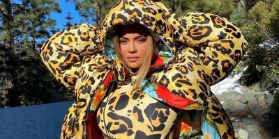 Кайли Дженнер - В джампсьюте и пуховике. Кайли Дженнер восхитила леопардовым образом от Moncler - nv.ua - Украина - Англия