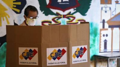 Жозеп Боррель - ЕС заявил о непризнании итогов парламентских выборов в Венесуэле - russian.rt.com - Венесуэла