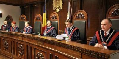 Майя Санду - Конституционный суд Молдовы приостановил ограничения полномочий президента - nv.ua - Молдавия - Парламент