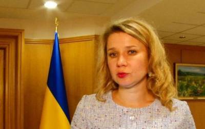 Ольга Совгиря - Нардепы предложили для выхода из конституционного кризиса установить контроль над судьями - lenta.ua