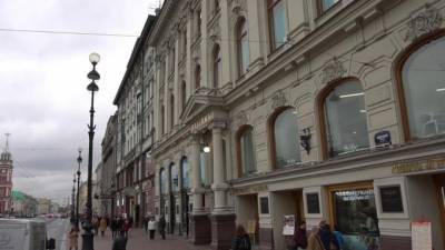 Во время пандемии на Невском проспекте закрылось 127 кафе, ресторанов и магазинов - piter.tv - Санкт-Петербург