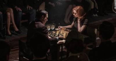 Сериал "Ход королевы" резко увеличил продажи шахматных комплектов, − СМИ (фото) - focus.ua - США