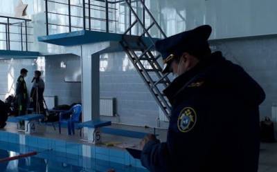 В Астрахани 30 человек отравились хлором в бассейне - znak.com - Астрахань