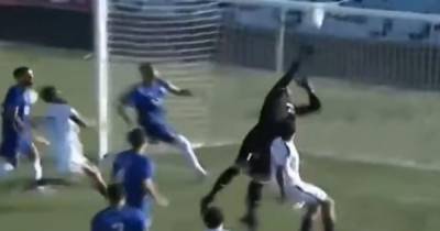 С 40 метров: иранец забил безумный гол броском аута после сальто (видео) - tsn.ua - Иран