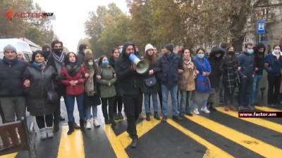 Никола Пашинян - Ишхан Сагателян - В Армении задержаны более 30 протестующих на акции неповиновения - piter.tv - Армения