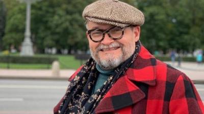 Александр Васильев - Юлия Барановская - Александр Васильев нежно поцеловал Юлию Барановскую — фото - 5-tv.ru