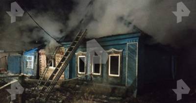 Три человека погибли при пожаре в частном доме в Татарстане - ren.tv - Башкирия - респ. Татарстан - район Бижбулякский