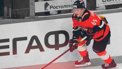 Сергей Шумаков - «Автомобилист» объявил о переходе хоккеиста Шумакова - russian.rt.com