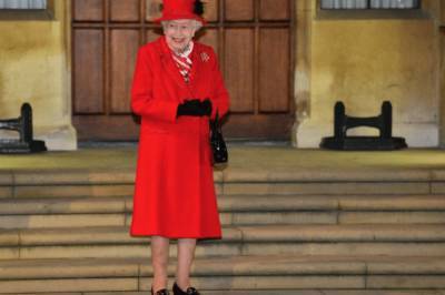 принц Уильям - Елизавета II - Кейт Миддлтон - королева Елизавета - Елизавета Королева - принц Филипп - Елизавета Королева (Ii) - Королева Елизавета II впервые за 9 месяцев появилась на публике с членами семьи - vkcyprus.com - Украина