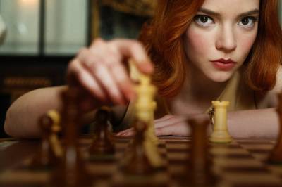 Главная героиня из сериала "Ход королевы" имеет реальный прототип - это известная шахматистка Вера Менчик - vkcyprus.com - Москва - Англия