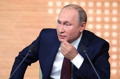 Владимир Путин - Дмитрий Чернышенко - Путин поручил привлечь студентов-медиков для работы в регистратурах больниц - pnp.ru