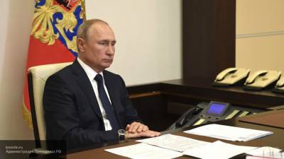 Владимир Путин - Путин учредил медаль за вклад в борьбу с COVID-19 - polit.info - Россия
