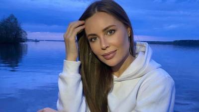 Юлия Михалкова - «Удар все легче, пульс все чаще»: Юлия Михалкова рассказала, как скучает по мужчине - 5-tv.ru
