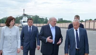 Александр Лукашенко - Лукашенко улетел в Витебскую область - naviny.by