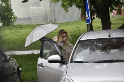 Столичных автомобилистов призвали к осторожности из-за сильного дождя с грозой - vm.ru - Москва - Россия
