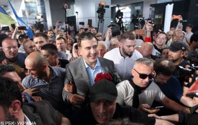 Михаил Саакашвили - Выдворение Саакашвили в Польшу: двум пограничникам грозит до 8 лет тюрьмы - rbc.ua - Украина - Польша
