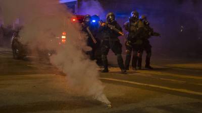 Дональд Трамп - В Сиэтле запретили полиции применять слезоточивый газ в ходе протестов - russian.rt.com - США - штат Вашингтон - Сиэтл
