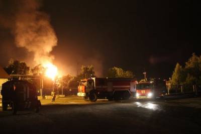 МЧС: при взрыве на газовом хранилище в Казани пострадали четверо - aif.ru - Казань