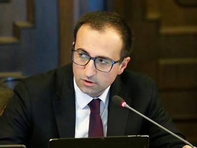 Арсен Торосян - Министр здравоохранения Армении на машине сбил 10-летнего ребенка - news.am - Армения