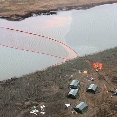 За сутки собрано около 3 тыс кубометров нефти на месте разлива топлива под Норильском - radiomayak.ru - Норильск