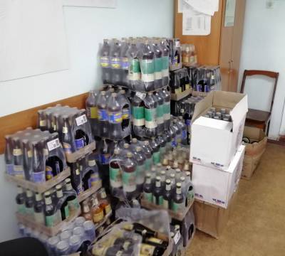 В Кузбассе полицейские изъяли из ночной продажи 500 литров алкоголя - gazeta.a42.ru