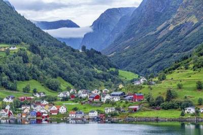 Норвегия приостановила работу приложения для отслеживания ситуации с COVID - aif.ru - Норвегия
