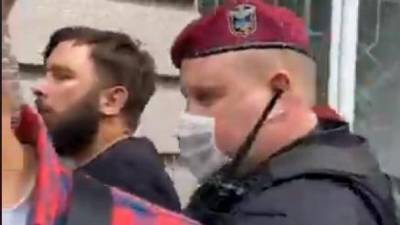 Полиция задержала не менее трех активистов под судом по Стерненку: одному разбили нос - ru.espreso.tv