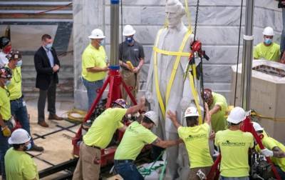 Христофор Колумб - В США при сносе памятника нашли 84-летний бурбон - korrespondent.net - США - New York - Находка