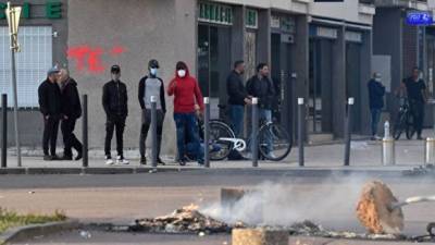 Во Франции чеченцы устроили беспорядки из-за конфликта с наркоторговцами - znak.com - Франция - респ. Чечня - Дижон