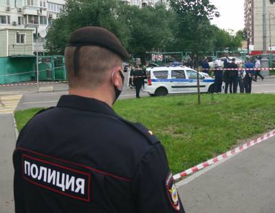 СМИ: Ранивший полицейских мужчина в Москве произвел около 10 выстрелов - vm.ru - Москва - респ. Ингушетия