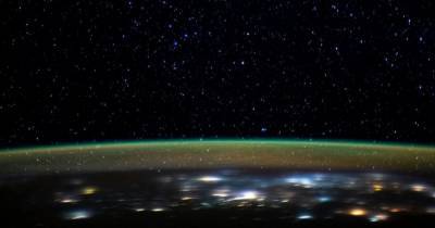 Астрономы заметили кислородное свечение в атмосфере Марса - popmech.ru
