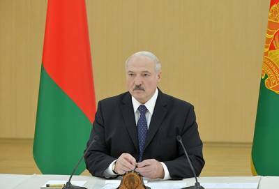 Александр Лукашенко - Лукашенко улетел в Гродно - naviny.by - Белоруссия
