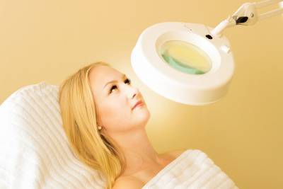 Косметолог назвала три обязательных компонента крема для эффективного увлажнения кожи - vm.ru