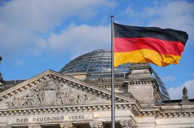 Клаус Эрнст - В Бундестаге предложили ввести санкции против американских сенаторов - pnp.ru - США - Германия