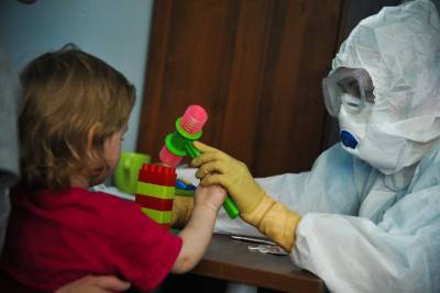 Родителям объяснили, как уберечь детей от заражения коронавирусом - vm.ru