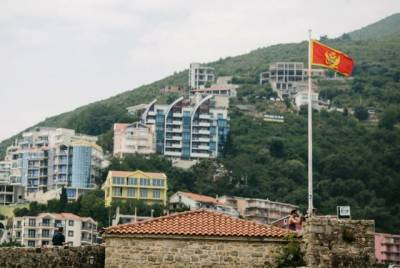 Полиция Черногории задержала в Будве более 20 человек - aif.ru - Черногория
