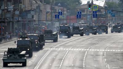 Первая репетиция парада Победы началась в Москве - gazeta.ru - Москва