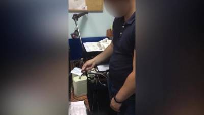 Мошенник выманил у 85-летней петербурженки 16 тысяч рублей под предлогом ложной утечки газа в доме - piter.tv - Санкт-Петербург