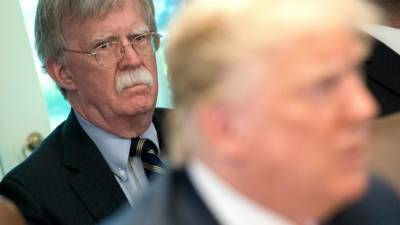 Дональд Трамп - Джон Болтон - Си Цзиньпин - Тайны из кулуаров Белого дома – демократам дали возможность устроить ChinaGate - news-front.info - Китай - США