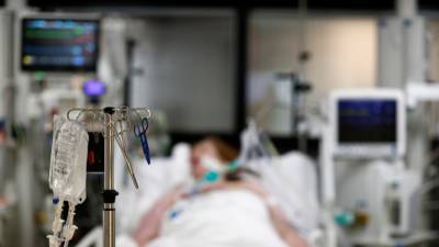 Филипп Эдуар - Во Франции за сутки умерли 28 человек с коронавирусом - russian.rt.com - Франция