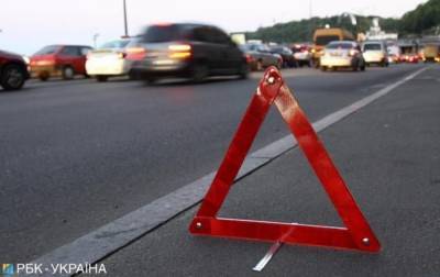 В Черкасской области из-за столкновения грузовика и авто пострадали трое детей - rbc.ua - Черкасская обл. - Умань - Черкассы