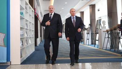 Владимир Путин - Александр Лукашенко - Наталья Эйсмонт - Путин предложил Белоруссии разработанное в Москве лекарство от COVID-19 - iz.ru - Москва - Россия - Белоруссия