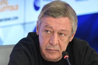 Михаил Ефремов - Эльман Пашаев - Адвокат Ефремова прокомментировал сообщения о попытке суицида актера - lenta.ru