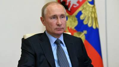 Владимир Путин - Лука Крымский - Денис Проценко - Путин подписал указ о награждении медиков за борьбу с коронавирусом - russian.rt.com - Москва - Россия - Санкт-Петербург - округ Московский - Нижний Новгород