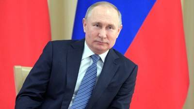 Владимир Путин - Дмитрий Медведев - Путин не исключил участие в выборах президента в случае принятия поправок в конституцию - riafan.ru - Москва - Россия