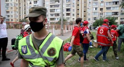 Арсен Аваков - Взрыв газа на Позняках: полиция проводит обыски в обслуживавшей дом компании - unian.net - Украина - Киев